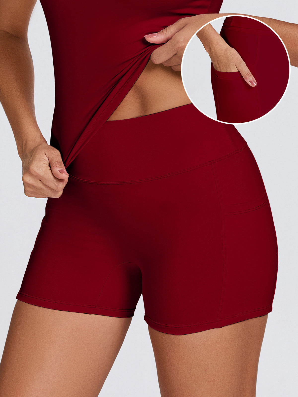 Dry Yoga Suit with Shorts and Pockets - Image 4